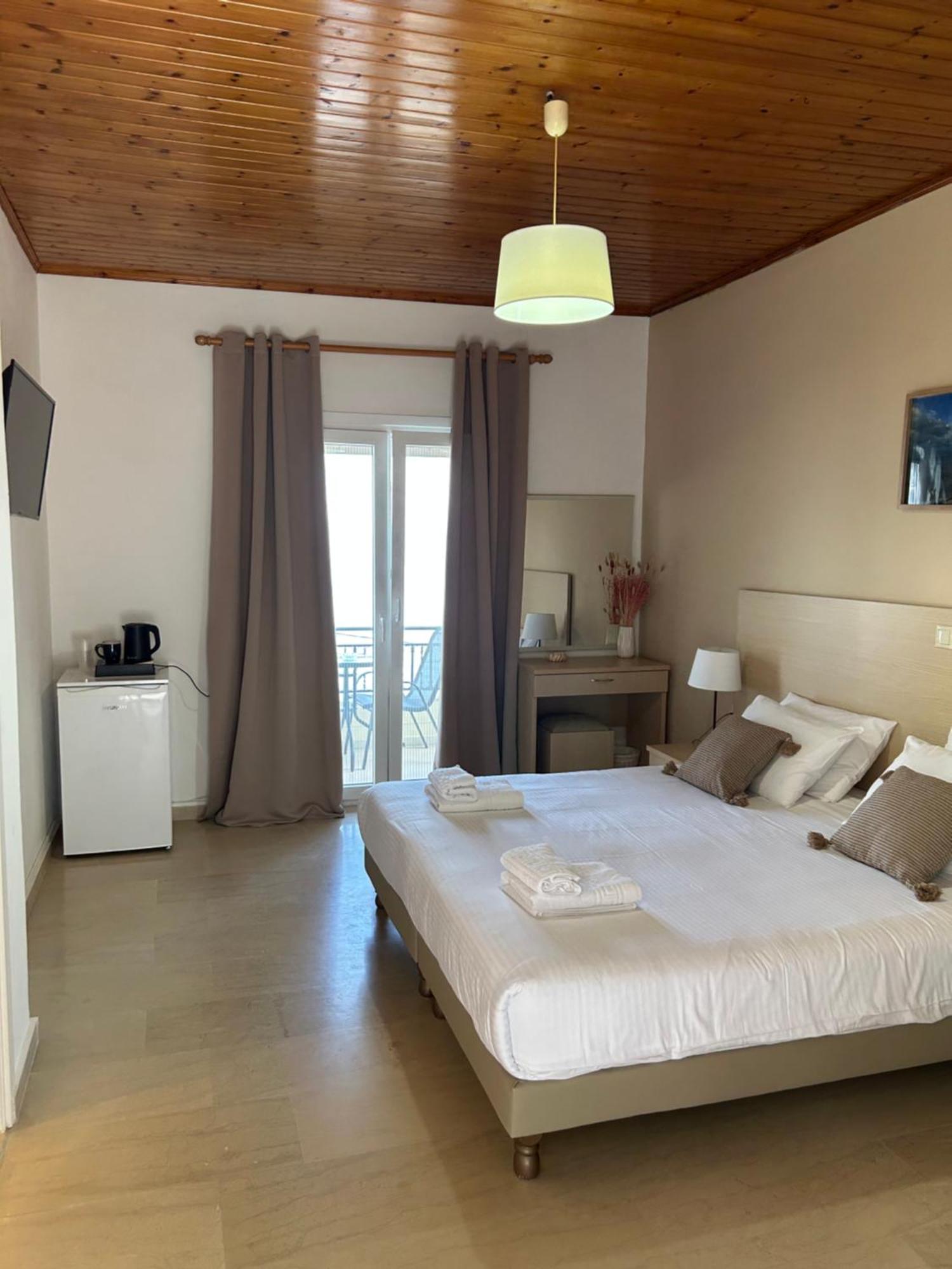 Akrogiali Rooms Mpoukaris Ngoại thất bức ảnh